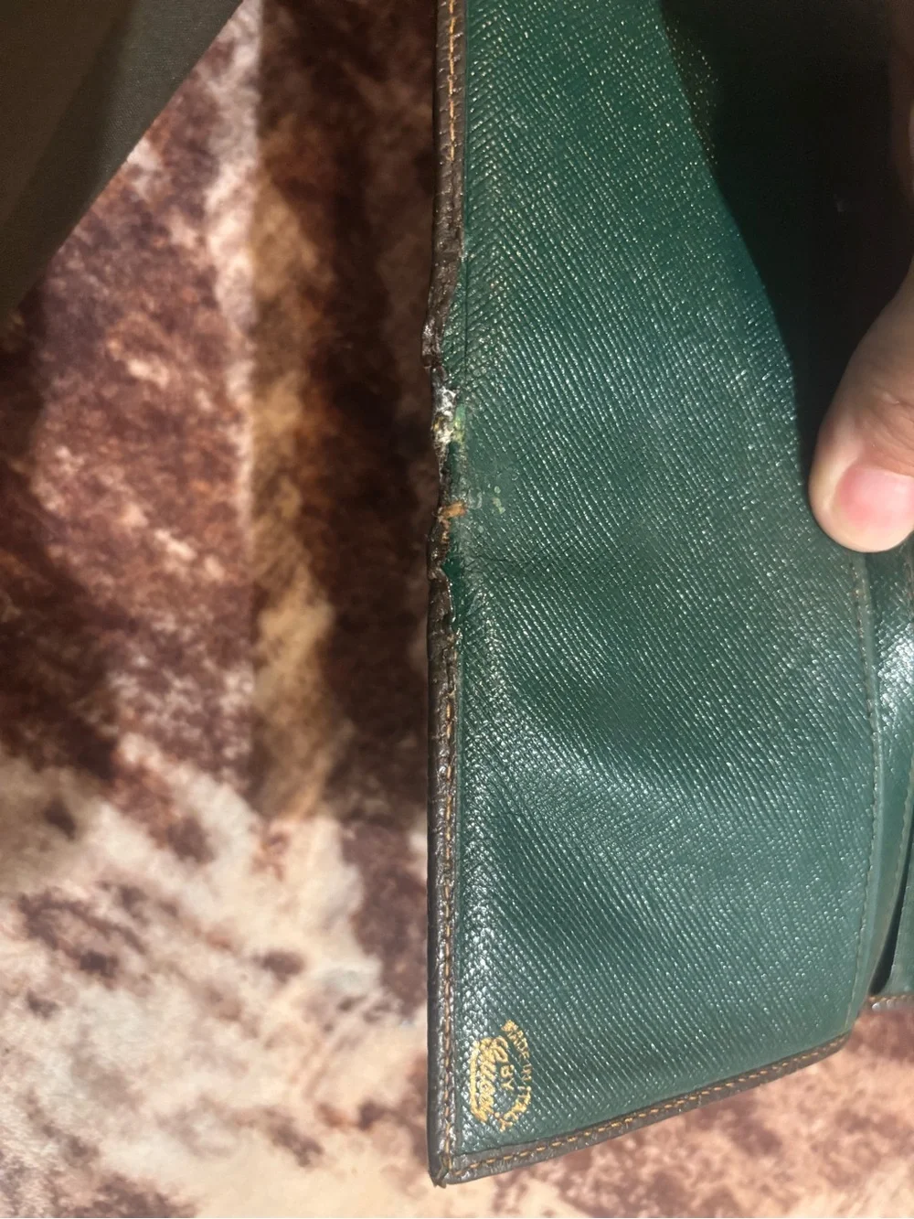 Gucci Beige GG Supreme Continental Wallet with Brown Trim and Gold Logo - Picture 3 of 8